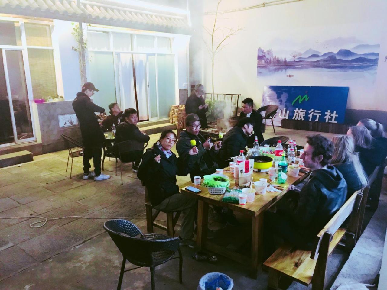 Dali Spring Field Hostel Bagian luar foto