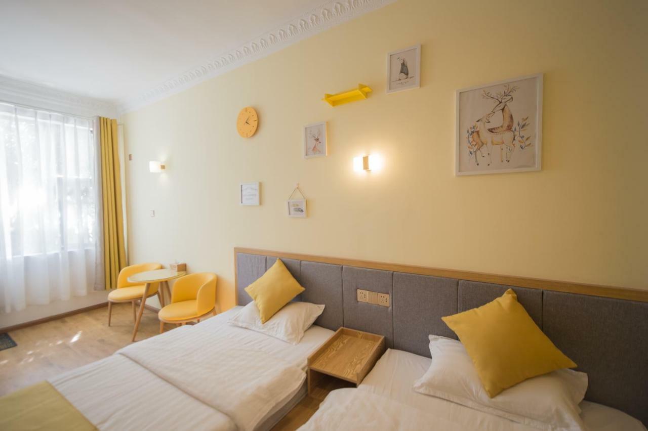 Dali Spring Field Hostel Bagian luar foto