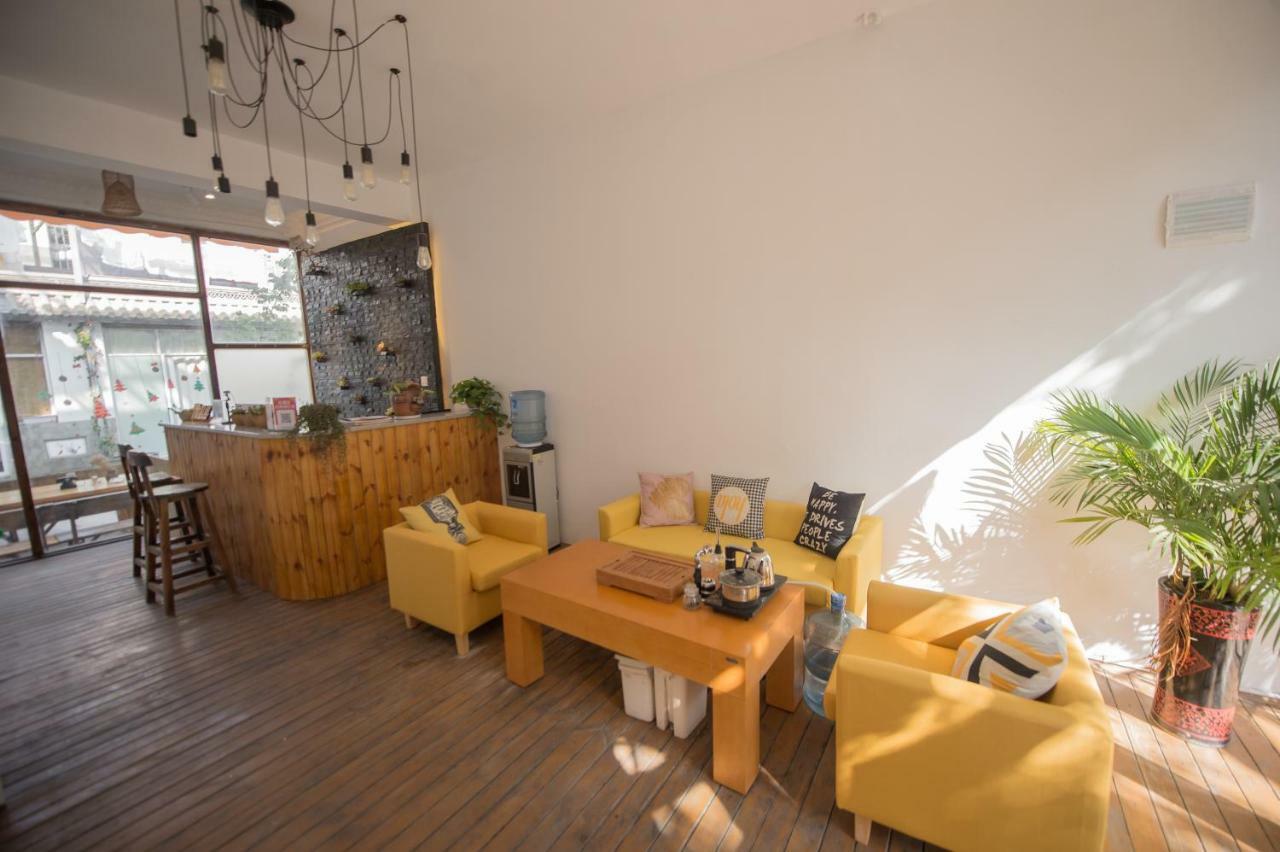 Dali Spring Field Hostel Bagian luar foto