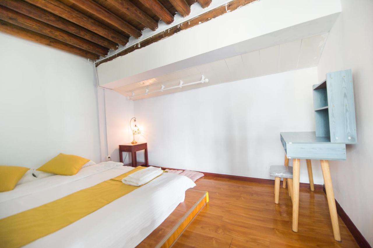 Dali Spring Field Hostel Bagian luar foto